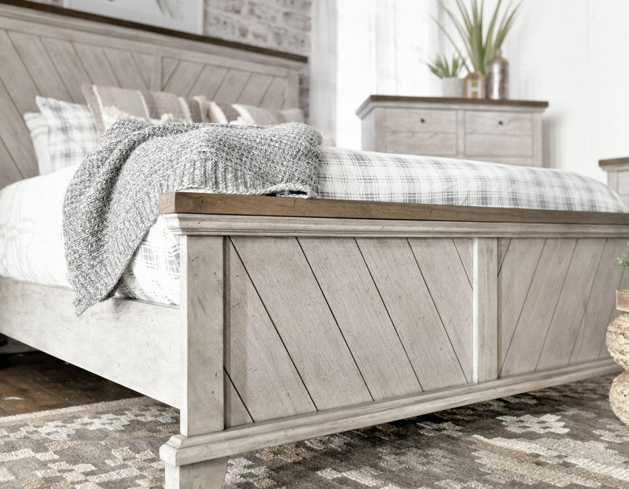 Steve Silver Bear Creek King Panel Bed in White Smoke