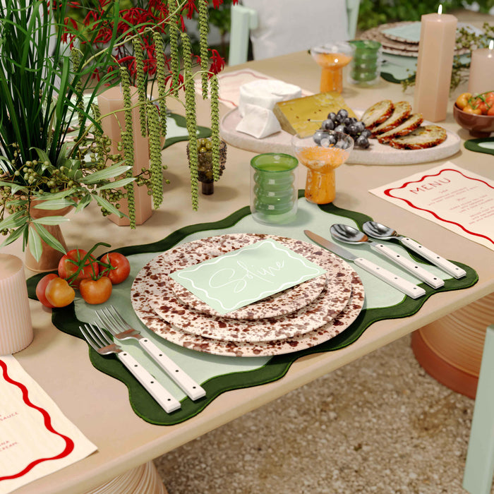 Scalloped Edge Olive Green Cotton Placemat - Set of 4